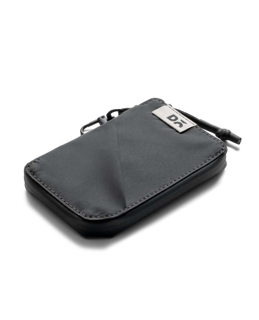 dark-grey-pulse-card-wallet